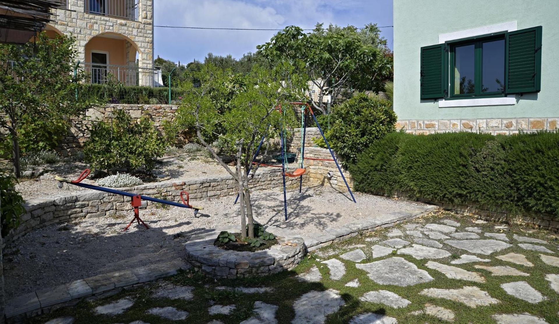 Apartments Toni Maslinica Exterior foto
